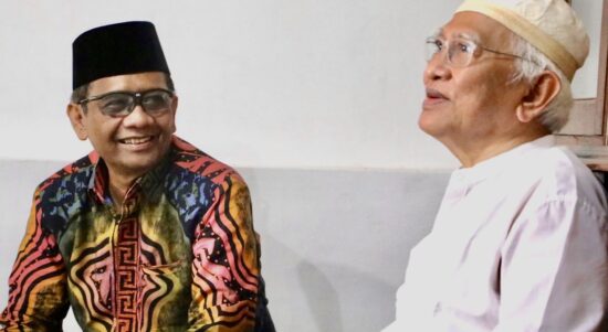 Mahfud dan Gus Mus