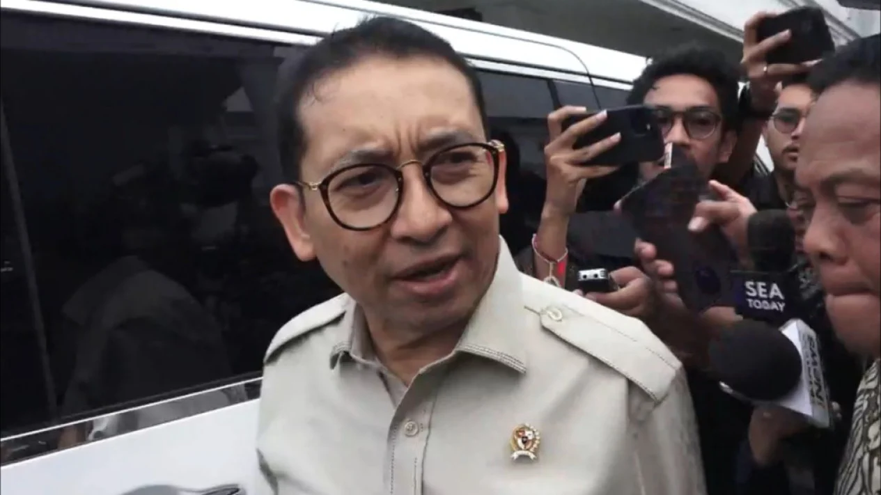67b85940916c5-menteri-kebudayaan-fadli-zon_1265_711