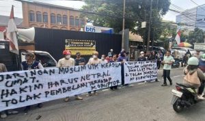 demonstrasi-di-depan-pn-jaksel-dok-istimewa-1787129076014_169
